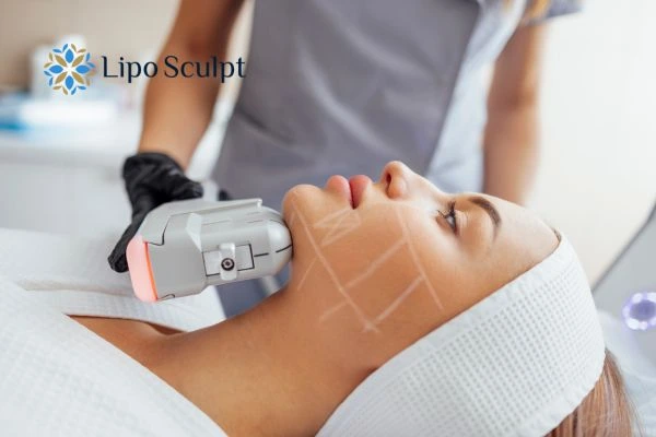 HIFU vs Botulinum Toxin: Understanding the Differences 1 HIFU vs Botox Garswood What is the best option for you?